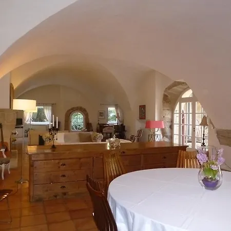 Couette-café Cypres D'antan Rognes